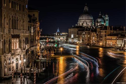 威尼斯夜晚静态美图（威尼斯 夜景）